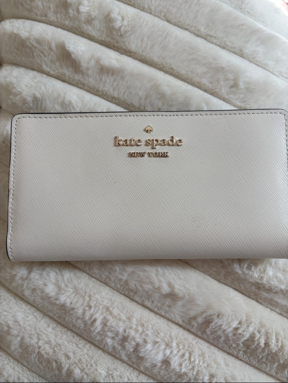 kate spade Cream Saffiano Snap Wallet with Gold Logo